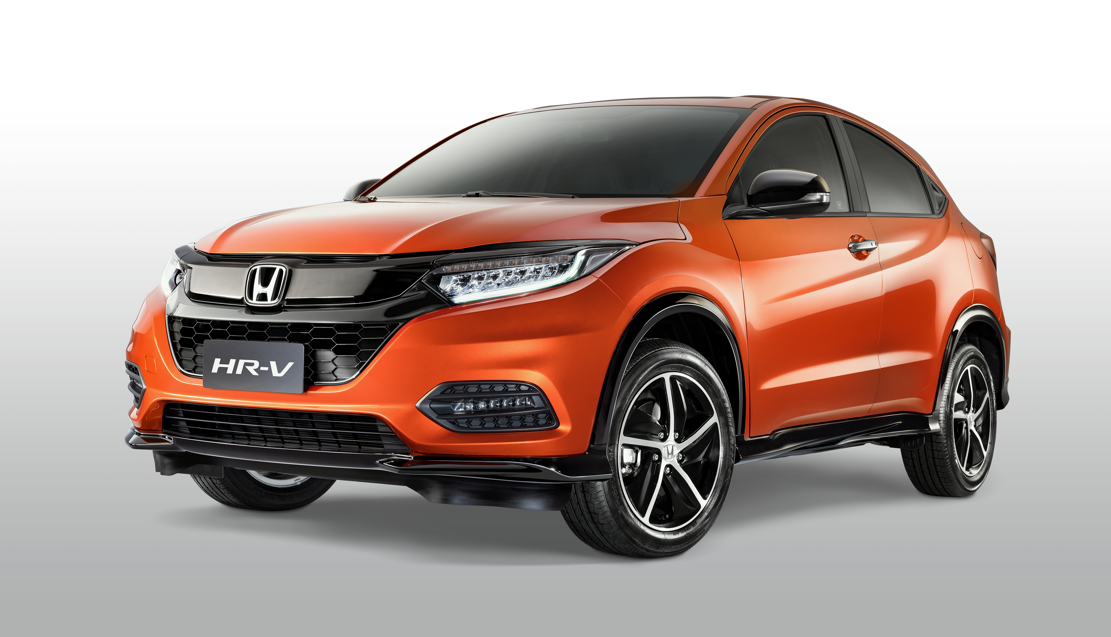 New 2018 Honda HRV RS Variant Availability, Colors and