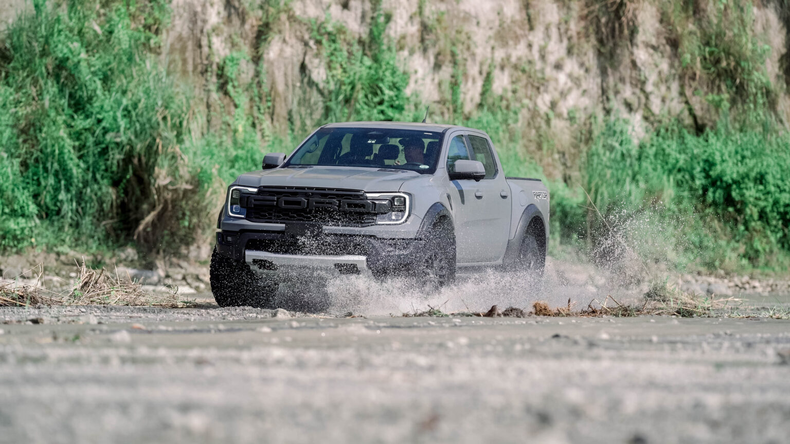 New Ford Ranger Raptor 3.0L V6 Test Drive Highlights Auto Focus ...